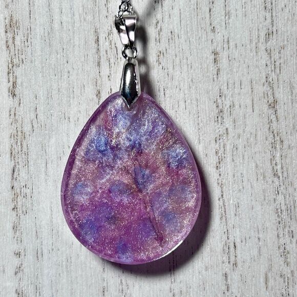 Colorful Pressed Flower Lavender Teardrop Pendant Necklace Resin 18" Chain - Picture 4 of 8